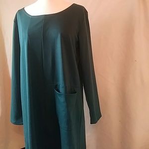 DressV dark green knit shift-sz XL